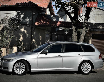 Серый БМВ 3 Серия, объемом двигателя 2 л и пробегом 200 тыс. км за 7999 $, фото 1 на Automoto.ua