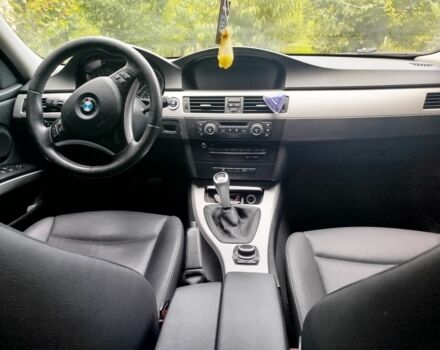 Серый БМВ 3 Серия, объемом двигателя 2 л и пробегом 323 тыс. км за 7550 $, фото 7 на Automoto.ua
