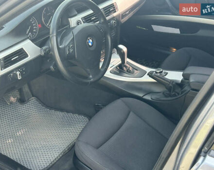 Сірий БМВ 3 Серія, об'ємом двигуна 2 л та пробігом 316 тис. км за 11500 $, фото 5 на Automoto.ua