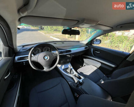 Серый БМВ 3 Серия, объемом двигателя 2 л и пробегом 200 тыс. км за 7999 $, фото 10 на Automoto.ua
