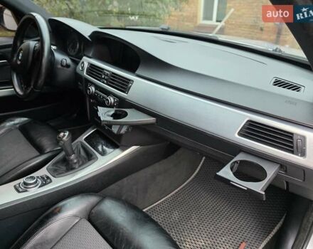Серый БМВ 3 Серия, объемом двигателя 2 л и пробегом 300 тыс. км за 8500 $, фото 6 на Automoto.ua
