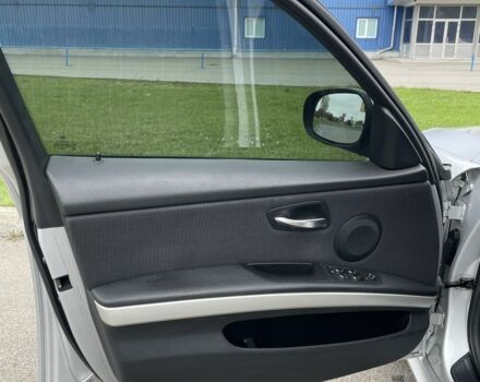 Серый БМВ 3 Серия, объемом двигателя 2 л и пробегом 177 тыс. км за 6700 $, фото 10 на Automoto.ua