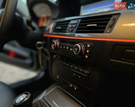 Серый БМВ 3 Серия, объемом двигателя 2 л и пробегом 286 тыс. км за 9200 $, фото 45 на Automoto.ua