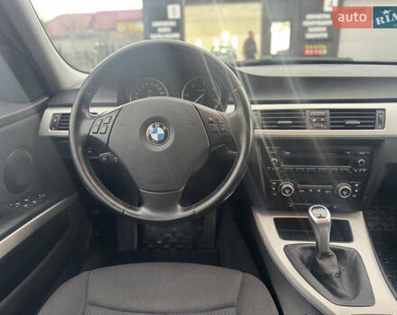 Сірий БМВ 3 Серія, об'ємом двигуна 2 л та пробігом 261 тис. км за 7900 $, фото 16 на Automoto.ua