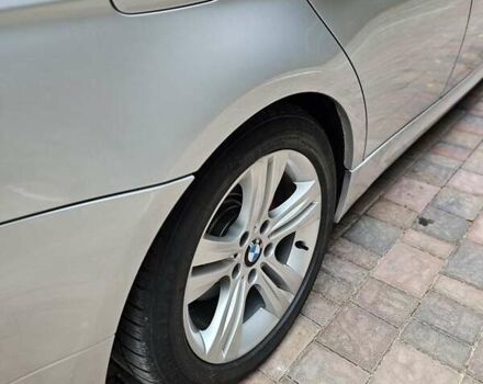 Серый БМВ 3 Серия, объемом двигателя 2 л и пробегом 232 тыс. км за 8000 $, фото 10 на Automoto.ua