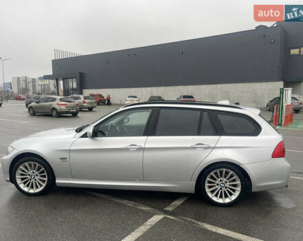 Серый БМВ 3 Серия, объемом двигателя 3 л и пробегом 131 тыс. км за 9500 $, фото 3 на Automoto.ua