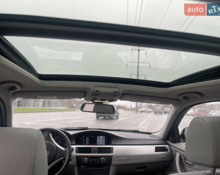 Серый БМВ 3 Серия, объемом двигателя 3 л и пробегом 131 тыс. км за 9500 $, фото 12 на Automoto.ua