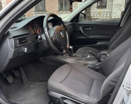 Сірий БМВ 3 Серія, об'ємом двигуна 2 л та пробігом 350 тис. км за 7500 $, фото 12 на Automoto.ua