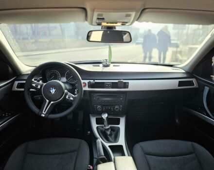 Сірий БМВ 3 Серія, об'ємом двигуна 2 л та пробігом 210 тис. км за 8000 $, фото 23 на Automoto.ua