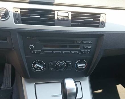 Сірий БМВ 3 Серія, об'ємом двигуна 2 л та пробігом 218 тис. км за 9999 $, фото 25 на Automoto.ua