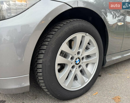 Сірий БМВ 3 Серія, об'ємом двигуна 2 л та пробігом 226 тис. км за 9999 $, фото 12 на Automoto.ua