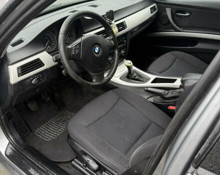 Сірий БМВ 3 Серія, об'ємом двигуна 2 л та пробігом 450 тис. км за 6999 $, фото 4 на Automoto.ua