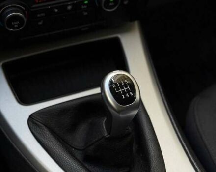 Серый БМВ 3 Серия, объемом двигателя 2 л и пробегом 267 тыс. км за 9900 $, фото 4 на Automoto.ua