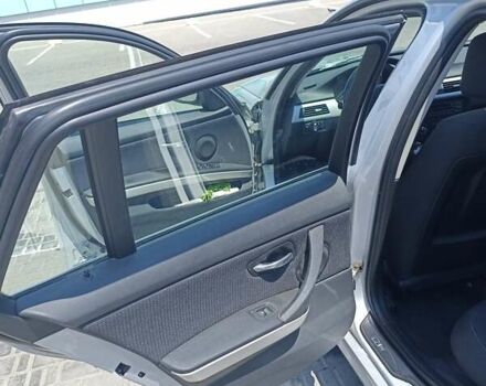 Сірий БМВ 3 Серія, об'ємом двигуна 2 л та пробігом 218 тис. км за 9999 $, фото 27 на Automoto.ua