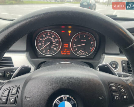 Серый БМВ 3 Серия, объемом двигателя 3 л и пробегом 131 тыс. км за 9500 $, фото 5 на Automoto.ua