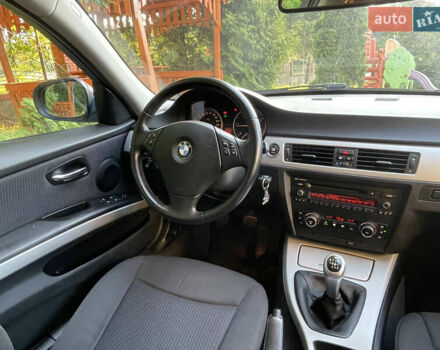 Серый БМВ 3 Серия, объемом двигателя 2 л и пробегом 326 тыс. км за 7790 $, фото 40 на Automoto.ua