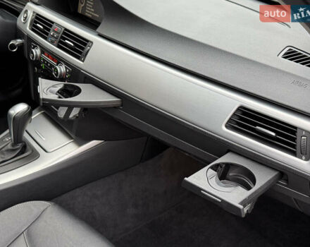 Сірий БМВ 3 Серія, об'ємом двигуна 2 л та пробігом 226 тис. км за 9999 $, фото 22 на Automoto.ua