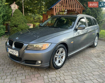 Серый БМВ 3 Серия, объемом двигателя 2 л и пробегом 327 тыс. км за 7600 $, фото 1 на Automoto.ua