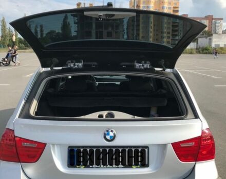 Серый БМВ 3 Серия, объемом двигателя 2 л и пробегом 299 тыс. км за 7499 $, фото 11 на Automoto.ua