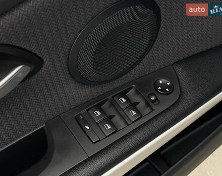 Серый БМВ 3 Серия, объемом двигателя 2 л и пробегом 225 тыс. км за 8650 $, фото 59 на Automoto.ua