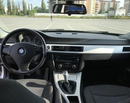 Серый БМВ 3 Серия, объемом двигателя 2 л и пробегом 299 тыс. км за 7499 $, фото 9 на Automoto.ua