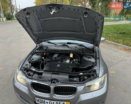 Сірий БМВ 3 Серія, об'ємом двигуна 2 л та пробігом 226 тис. км за 9999 $, фото 31 на Automoto.ua