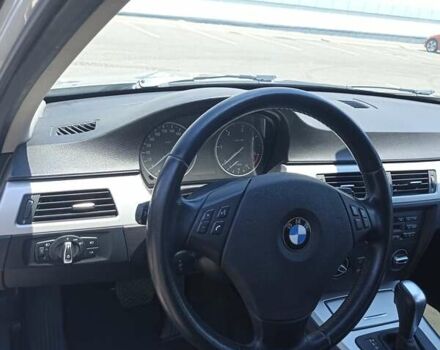 Сірий БМВ 3 Серія, об'ємом двигуна 2 л та пробігом 218 тис. км за 9999 $, фото 26 на Automoto.ua