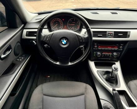 Сірий БМВ 3 Серія, об'ємом двигуна 2 л та пробігом 271 тис. км за 8300 $, фото 12 на Automoto.ua