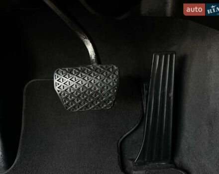 Серый БМВ 3 Серия, объемом двигателя 2 л и пробегом 225 тыс. км за 8650 $, фото 112 на Automoto.ua