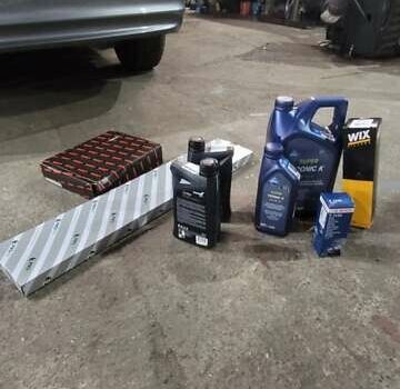 Серый БМВ 3 Серия, объемом двигателя 2 л и пробегом 267 тыс. км за 9900 $, фото 3 на Automoto.ua