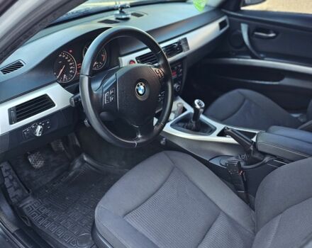 Сірий БМВ 3 Серія, об'ємом двигуна 2 л та пробігом 210 тис. км за 8000 $, фото 17 на Automoto.ua