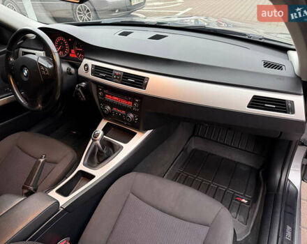 Сірий БМВ 3 Серія, об'ємом двигуна 2 л та пробігом 271 тис. км за 8300 $, фото 35 на Automoto.ua