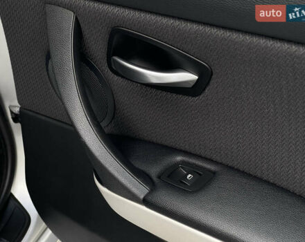 Серый БМВ 3 Серия, объемом двигателя 2 л и пробегом 225 тыс. км за 8650 $, фото 83 на Automoto.ua