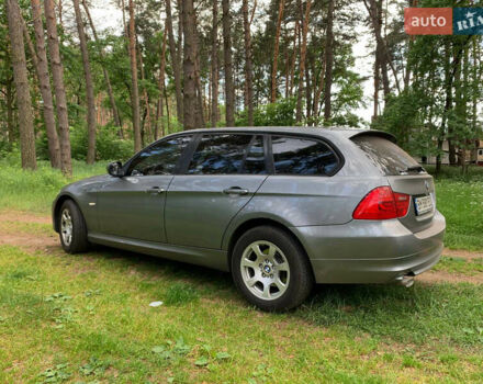 Серый БМВ 3 Серия, объемом двигателя 2 л и пробегом 315 тыс. км за 8000 $, фото 6 на Automoto.ua