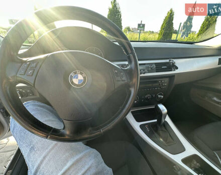 Серый БМВ 3 Серия, объемом двигателя 2 л и пробегом 383 тыс. км за 9300 $, фото 9 на Automoto.ua