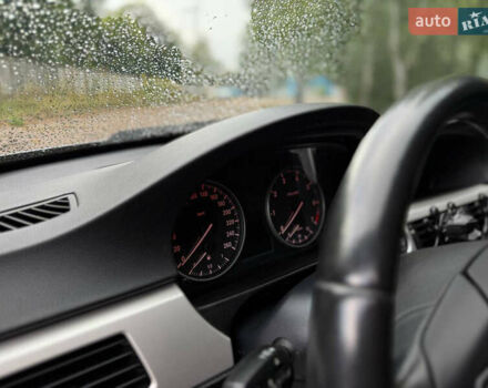 Серый БМВ 3 Серия, объемом двигателя 2 л и пробегом 226 тыс. км за 7799 $, фото 24 на Automoto.ua