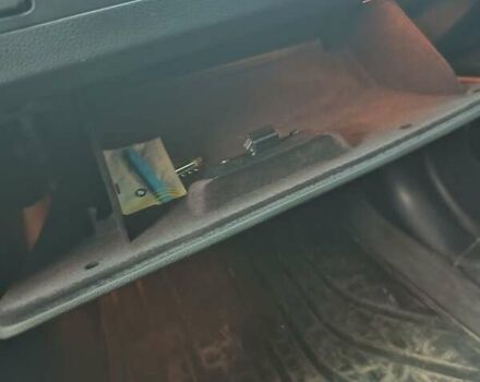 Сірий БМВ 3 Серія, об'ємом двигуна 2 л та пробігом 305 тис. км за 10500 $, фото 34 на Automoto.ua