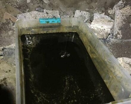 Сірий БМВ 3 Серія, об'ємом двигуна 2 л та пробігом 305 тис. км за 10500 $, фото 49 на Automoto.ua