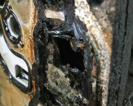 Сірий БМВ 3 Серія, об'ємом двигуна 2 л та пробігом 305 тис. км за 10500 $, фото 42 на Automoto.ua