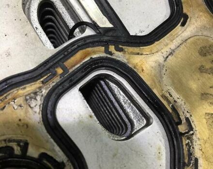 Сірий БМВ 3 Серія, об'ємом двигуна 2 л та пробігом 305 тис. км за 10500 $, фото 44 на Automoto.ua