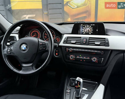 Сірий БМВ 3 Серія, об'ємом двигуна 2 л та пробігом 182 тис. км за 12999 $, фото 33 на Automoto.ua