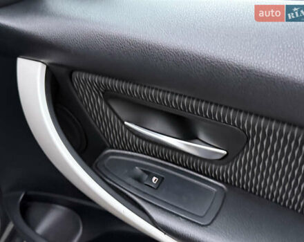 Сірий БМВ 3 Серія, об'ємом двигуна 2 л та пробігом 182 тис. км за 12999 $, фото 31 на Automoto.ua