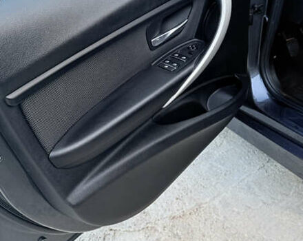 Сірий БМВ 3 Серія, об'ємом двигуна 2 л та пробігом 270 тис. км за 13000 $, фото 18 на Automoto.ua