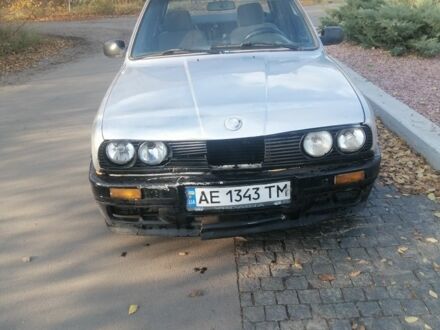 Серый БМВ 3 Серия, объемом двигателя 1.6 л и пробегом 100 тыс. км за 850 $, фото 1 на Automoto.ua