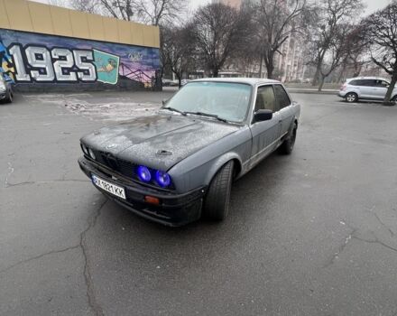 Серый БМВ 3 Серия, объемом двигателя 1.8 л и пробегом 400 тыс. км за 1500 $, фото 1 на Automoto.ua