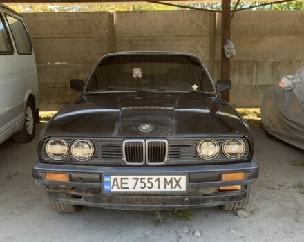 Серый БМВ 3 Серия, объемом двигателя 1.8 л и пробегом 500 тыс. км за 809 $, фото 1 на Automoto.ua