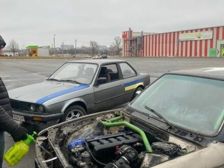 Сірий БМВ 3 Серія, об'ємом двигуна 1.8 л та пробігом 200 тис. км за 2365 $, фото 1 на Automoto.ua