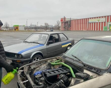 Сірий БМВ 3 Серія, об'ємом двигуна 1.8 л та пробігом 200 тис. км за 2365 $, фото 1 на Automoto.ua