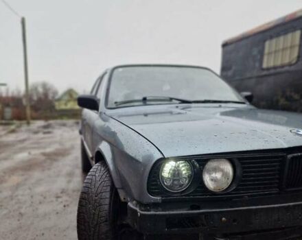 Сірий БМВ 3 Серія, об'ємом двигуна 1.8 л та пробігом 100 тис. км за 1500 $, фото 1 на Automoto.ua