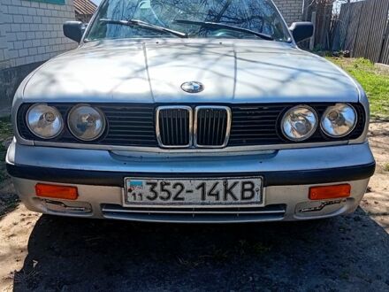 Серый БМВ 3 Серия, объемом двигателя 2.4 л и пробегом 400 тыс. км за 1270 $, фото 1 на Automoto.ua